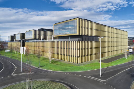 Büro und Gewerbeliegenschaft Quadrolith in Baar (ZG)